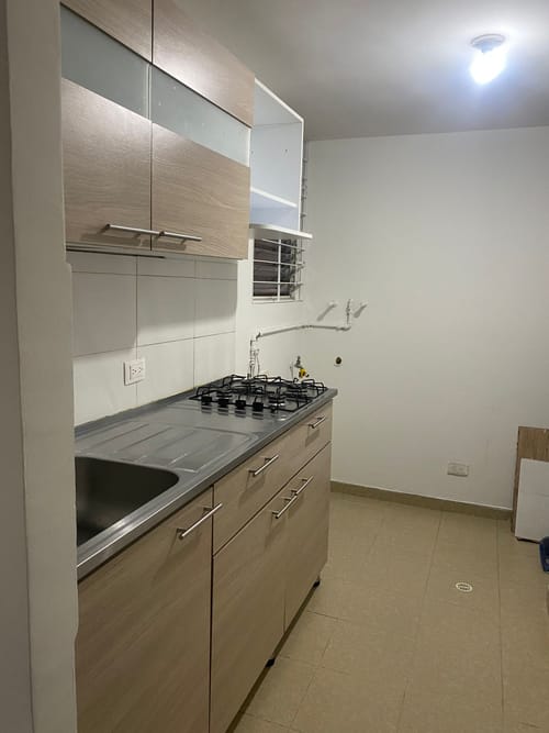 Apartamento de 2 alcobas en arriendo en Lago Timiza, Bogotá, 48 m² · foto 7 de 10