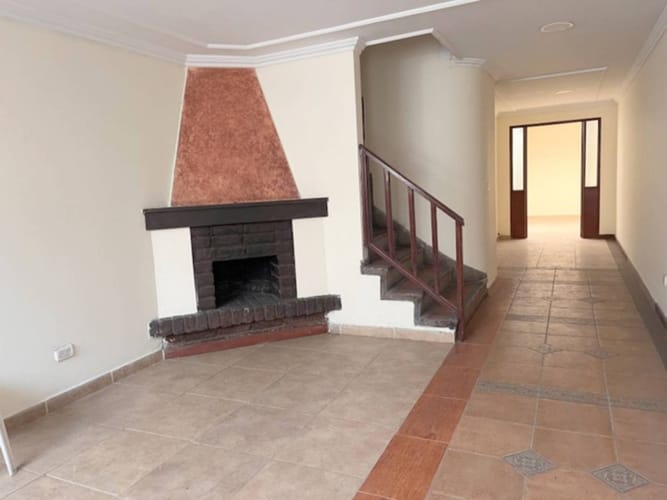 Casa de 3 alcobas en venta en Cedritos, Bogotá, 195 m² · foto 3 de 20