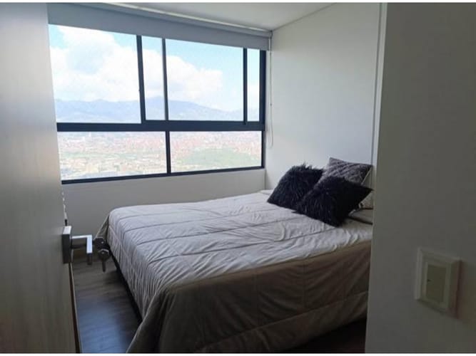 Apartamento de 3 alcobas en venta en Las Palmas, Medellín, 87 m² · foto 4 de 8