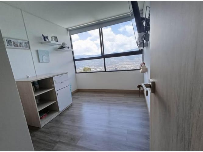 Apartamento de 3 alcobas en venta en Las Palmas, Medellín, 87 m² · foto 5 de 8