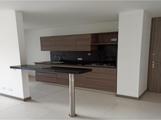 Apartamento de 3 alcobas en venta en Mayorca, Sabaneta, 61 m² · foto 3 de 13