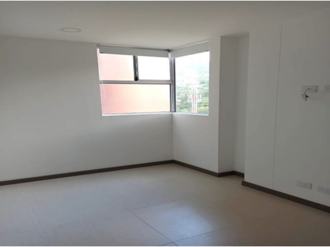 Apartamento de 3 alcobas en venta en Mayorca, Sabaneta, 61 m² · foto 6 de 13