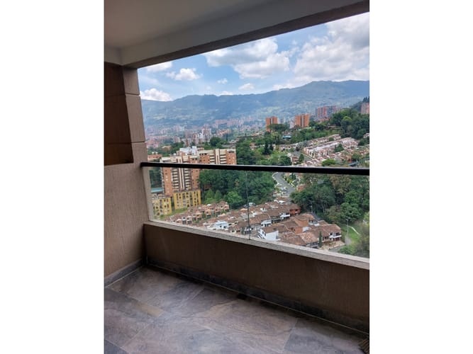 Apartamento de 2 alcobas en venta en Villas Del Carmen, Envigado, 66 m² · foto 22 de 24
