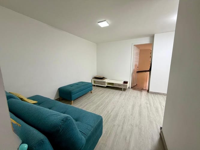 Casa de 5 alcobas en venta en Hayuelos, Bogotá, 300 m² · foto 3 de 24