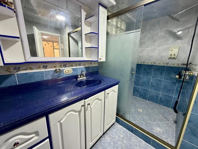 Casa de 5 alcobas en venta en Hayuelos, Bogotá, 300 m² · foto 19 de 24