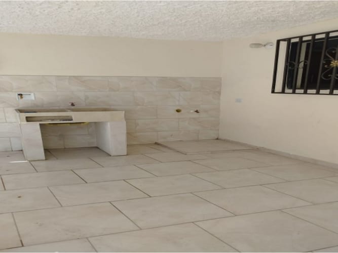 Casa de 3 alcobas en venta en Carmelo, Bello, 102 m² · foto 18 de 22