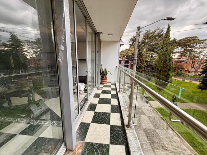 Casa de 5 alcobas en venta en Hayuelos, Bogotá, 300 m² · foto 4 de 24