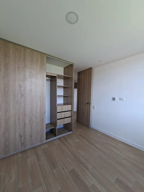Apartamento de 1 alcoba en arriendo en Centro Comercial Mazuren, Bogotá, 30 m² · foto 9 de 20