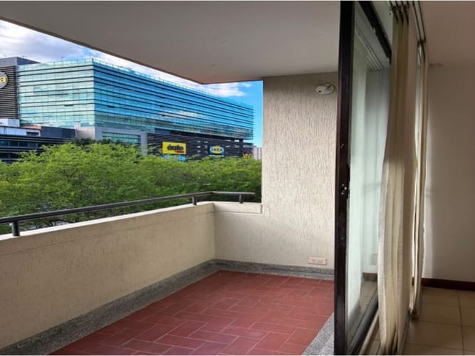 Apartamento de 4 alcobas en venta en El Portal, Envigado, 115 m² · foto 1 de 20