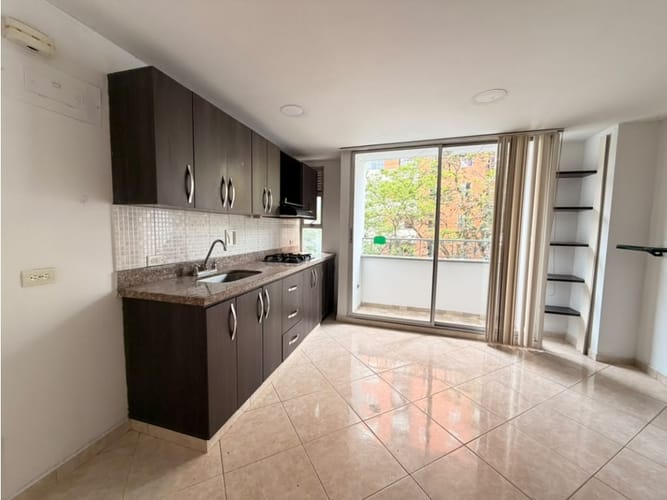 Apartamento de 3 alcobas en arriendo en Calle Larga, Itagüí, 72 m² · foto 7 de 22