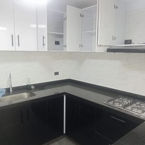 Casa de 4 alcobas en venta en Ciudad Berna, Bogotá, 400 m² · foto 8 de 14