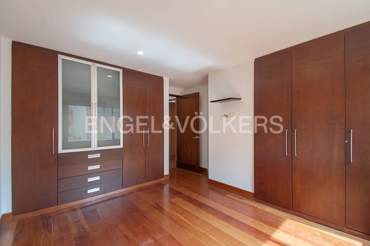 Casa de 3 alcobas en venta en Cerros De Suba, Bogotá, 268 m² · foto 17 de 20
