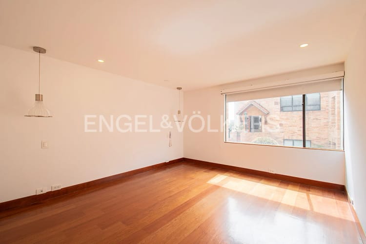 Casa de 3 alcobas en venta en Cerros De Suba, Bogotá, 268 m² · foto 12 de 20