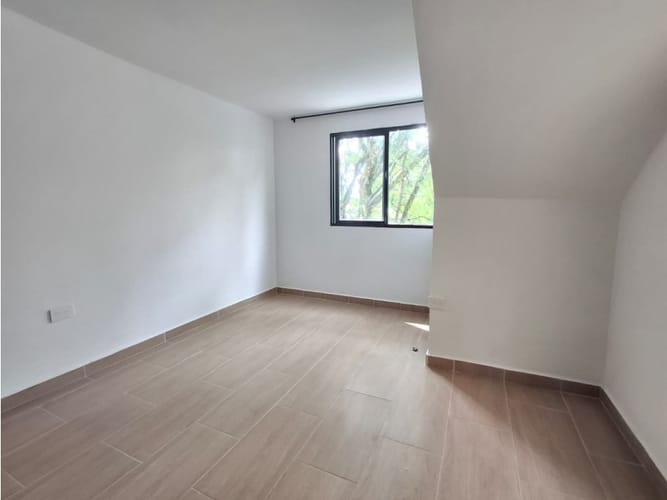 Casa de 3 alcobas en arriendo en Cabecera San Antonio De Prado, Medellín, 90 m² · foto 5 de 14