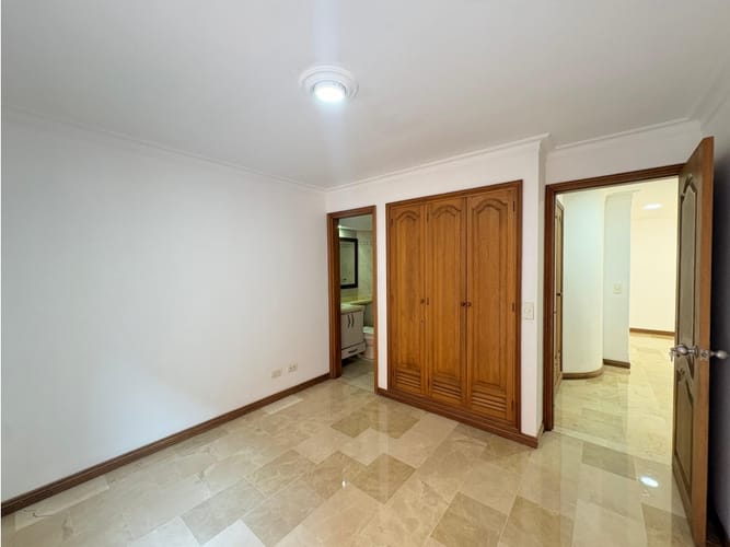 Apartamento de 3 alcobas en venta en Naranjal, Medellín, 150 m² · foto 12 de 18