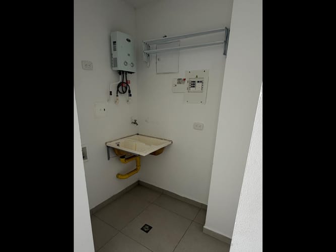 Apartaestudio en arriendo en Avenida 19 Norte, Armenia, 43 m² · foto 2 de 10