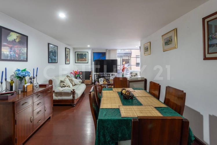 Apartamento de 3 alcobas en venta en Bella Suiza, Bogotá, 120 m² · foto 3 de 21