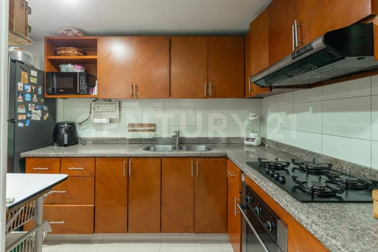 Apartamento de 3 alcobas en venta en Bella Suiza, Bogotá, 120 m² · foto 6 de 21