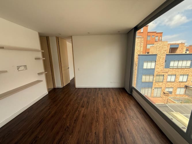 Apartaestudio en venta en Santa Bibiana, Bogotá, 45 m² · foto 2 de 10