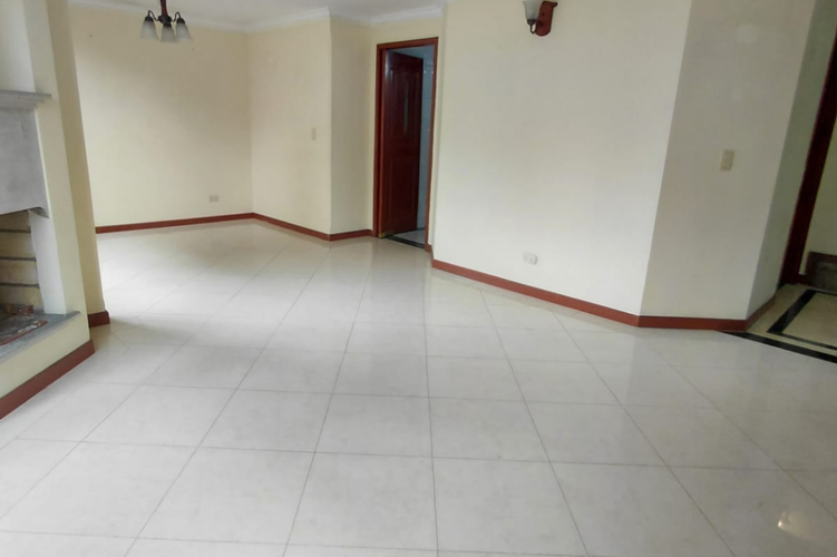 Apartamento de 4 alcobas en venta en Quinta Paredes, Bogotá, 160 m² · foto 2 de 24