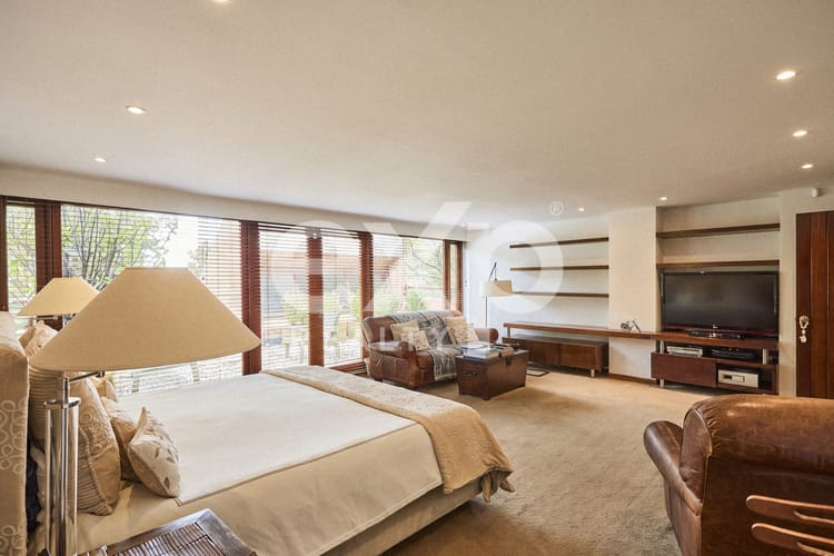 Casa de 4 alcobas en venta en Los Rosales, Bogotá, 591 m² · foto 12 de 21