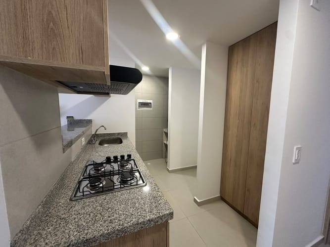 Apartamento de 3 alcobas en arriendo en Versalles, Floridablanca, 75 m² · foto 3 de 21
