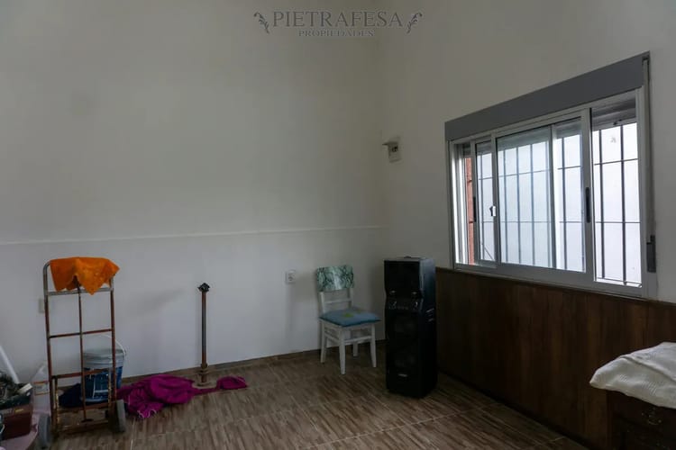 Casa en alquiler, 2 dormitorios, 1 baño, patio, cochera. Buceo. · Foto 5