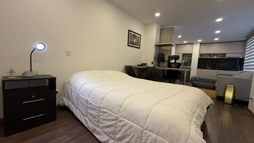 Apartaestudio en venta en Santa Barbara Central, Bogotá, 33 m² · foto 8 de 15