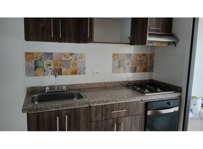 Apartamento de 3 alcobas en venta en Plaza Imperial Centro Comercial, Bogotá, 74 m² · foto 5 de 20