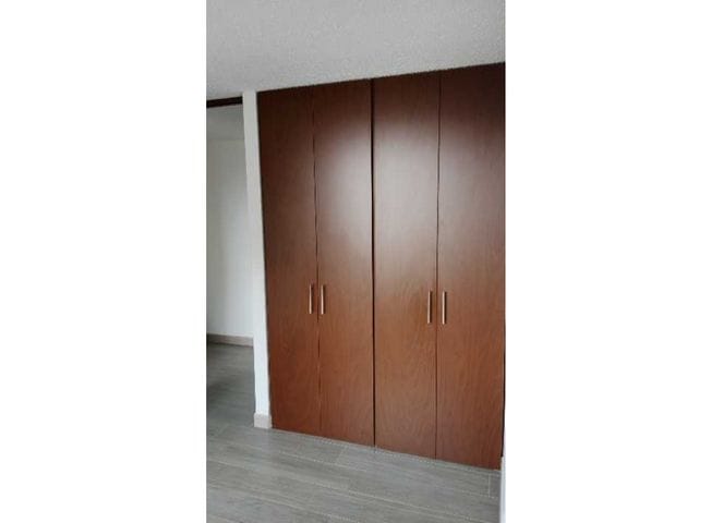 Apartamento de 3 alcobas en venta en Plaza Imperial Centro Comercial, Bogotá, 74 m² · foto 8 de 20