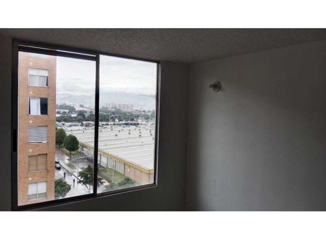 Apartamento de 3 alcobas en venta en Plaza Imperial Centro Comercial, Bogotá, 74 m² · foto 9 de 20