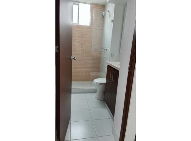 Apartamento de 3 alcobas en venta en Plaza Imperial Centro Comercial, Bogotá, 74 m² · foto 11 de 20