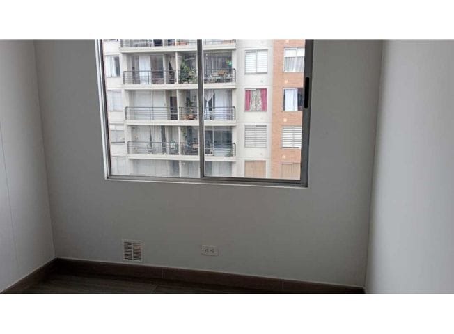 Apartamento de 3 alcobas en venta en Plaza Imperial Centro Comercial, Bogotá, 74 m² · foto 13 de 20