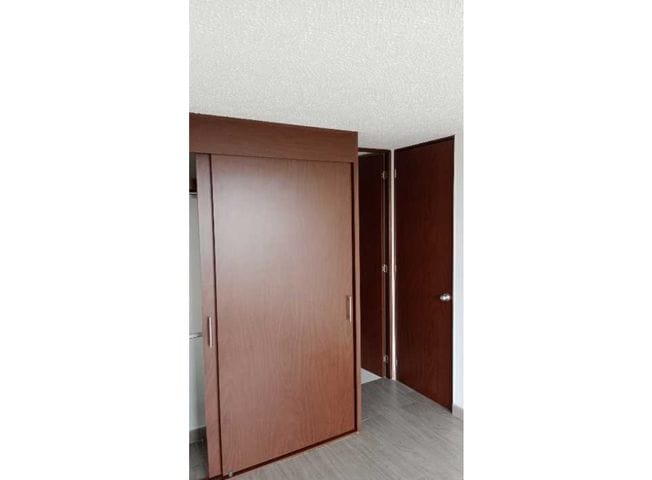 Apartamento de 3 alcobas en venta en Plaza Imperial Centro Comercial, Bogotá, 74 m² · foto 18 de 20