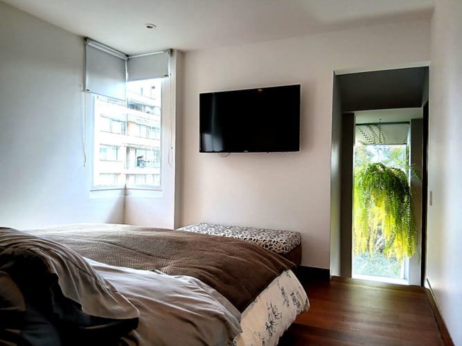 Apartamento de 2 alcobas en venta en Los Rosales, Bogotá, 135 m² · foto 15 de 17