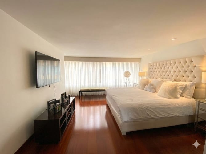 Apartamento de 4 alcobas en venta en Los Rosales, Bogotá, 281 m² · foto 6 de 14