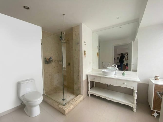 Apartamento de 4 alcobas en venta en Los Rosales, Bogotá, 281 m² · foto 10 de 14