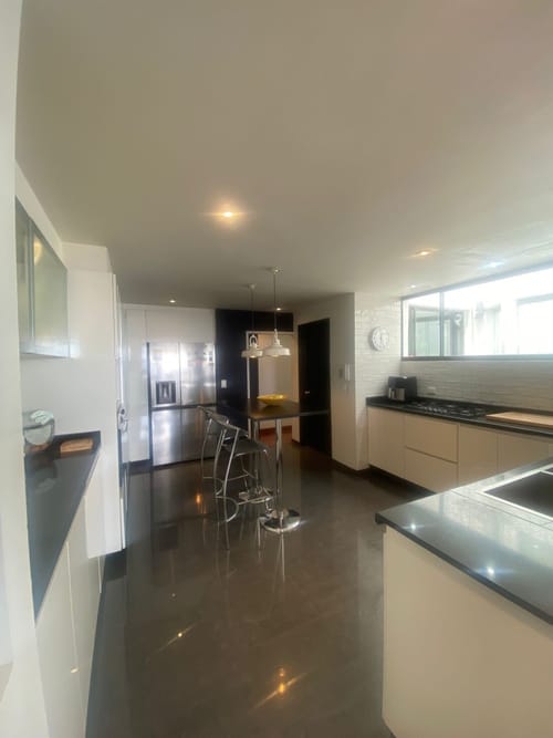 Apartamento de 4 alcobas en venta en Los Rosales, Bogotá, 281 m² · foto 14 de 24