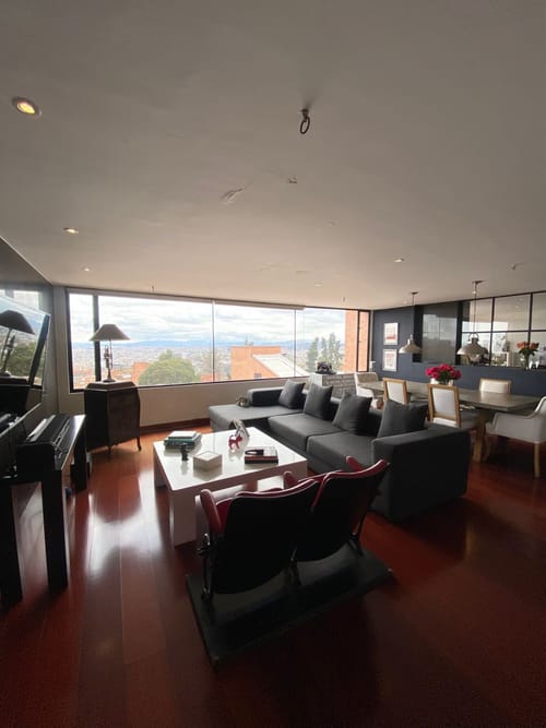Apartamento de 4 alcobas en venta en Los Rosales, Bogotá, 281 m² · foto 20 de 24