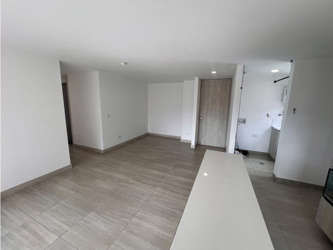 Apartamento de 3 alcobas en arriendo en Las Lomitas, Sabaneta, 85 m² · foto 6 de 24