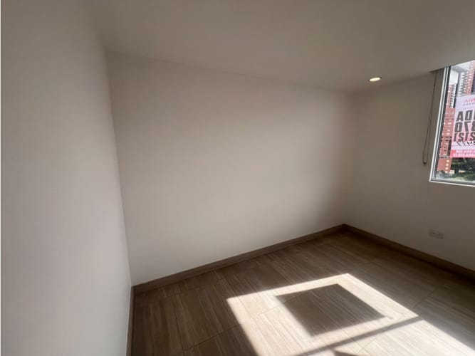 Apartamento de 3 alcobas en arriendo en Las Lomitas, Sabaneta, 85 m² · foto 14 de 24