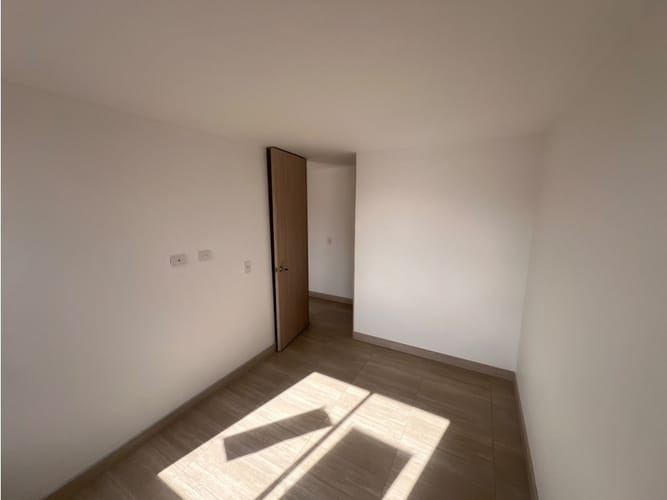 Apartamento de 3 alcobas en arriendo en Las Lomitas, Sabaneta, 85 m² · foto 15 de 24