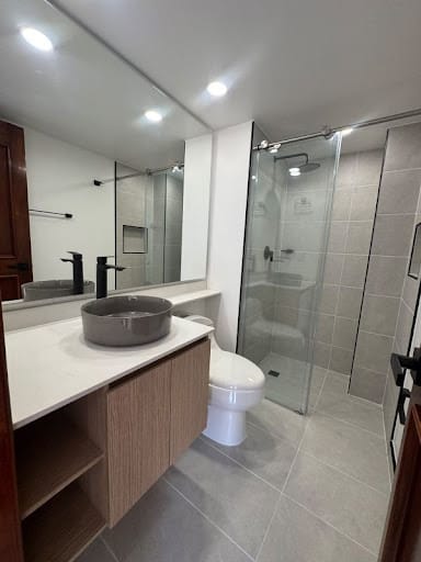 Apartamento de 3 alcobas en arriendo en Laureles, Medellín, 115 m² · foto 9 de 17