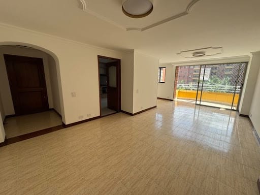 Apartamento de 3 alcobas en arriendo en Laureles, Medellín, 115 m² · foto 10 de 17