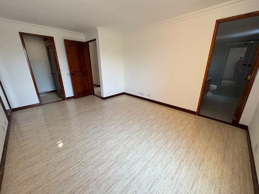 Apartamento de 3 alcobas en arriendo en Laureles, Medellín, 115 m² · foto 15 de 17