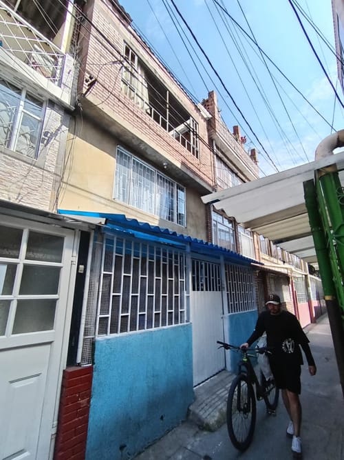 Casa de 6 alcobas en venta en Roma, Bogotá, 195 m² · foto 13 de 23