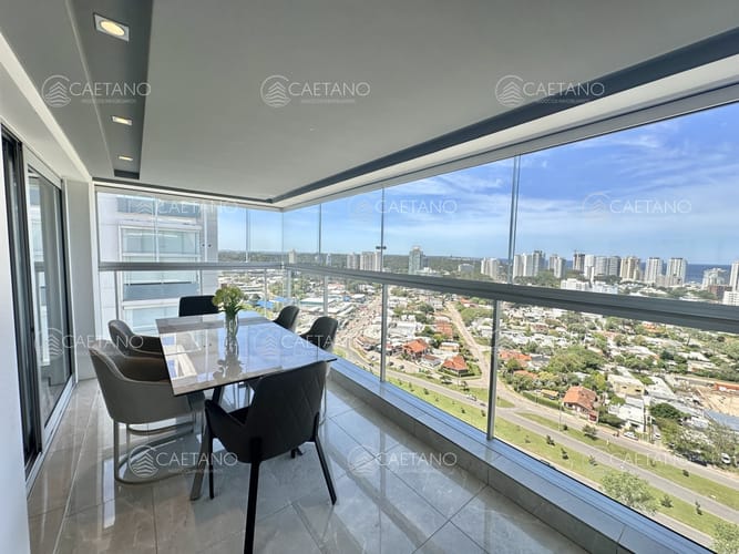 Alquiler Departamento 3 Dormitorios  Playa mansa Punta del Este · Foto 7