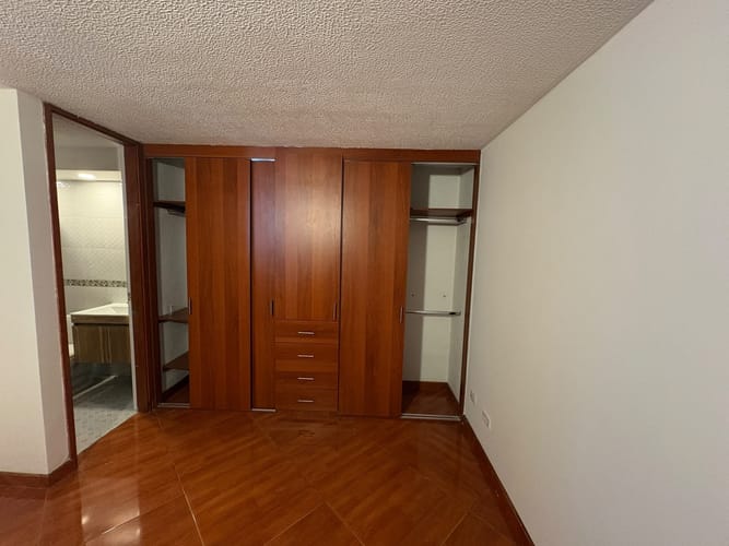 Apartamento de 3 alcobas en venta en Cr. Las Huertas De Cajica I, Cajicá, 60 m² · foto 18 de 24