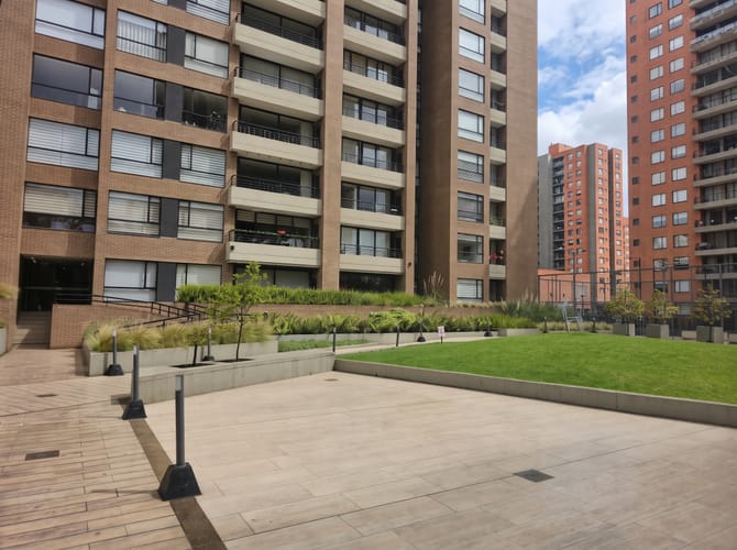 Apartamento de 3 alcobas en venta en Colina Campestre, Bogotá, 88 m² · foto 11 de 19