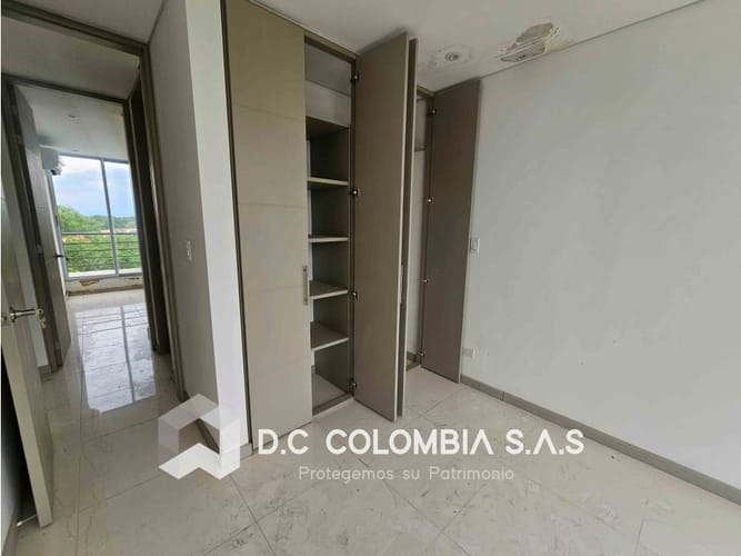 Apartamento de 3 alcobas en venta en Centro, Girardot, 119 m² · foto 5 de 24